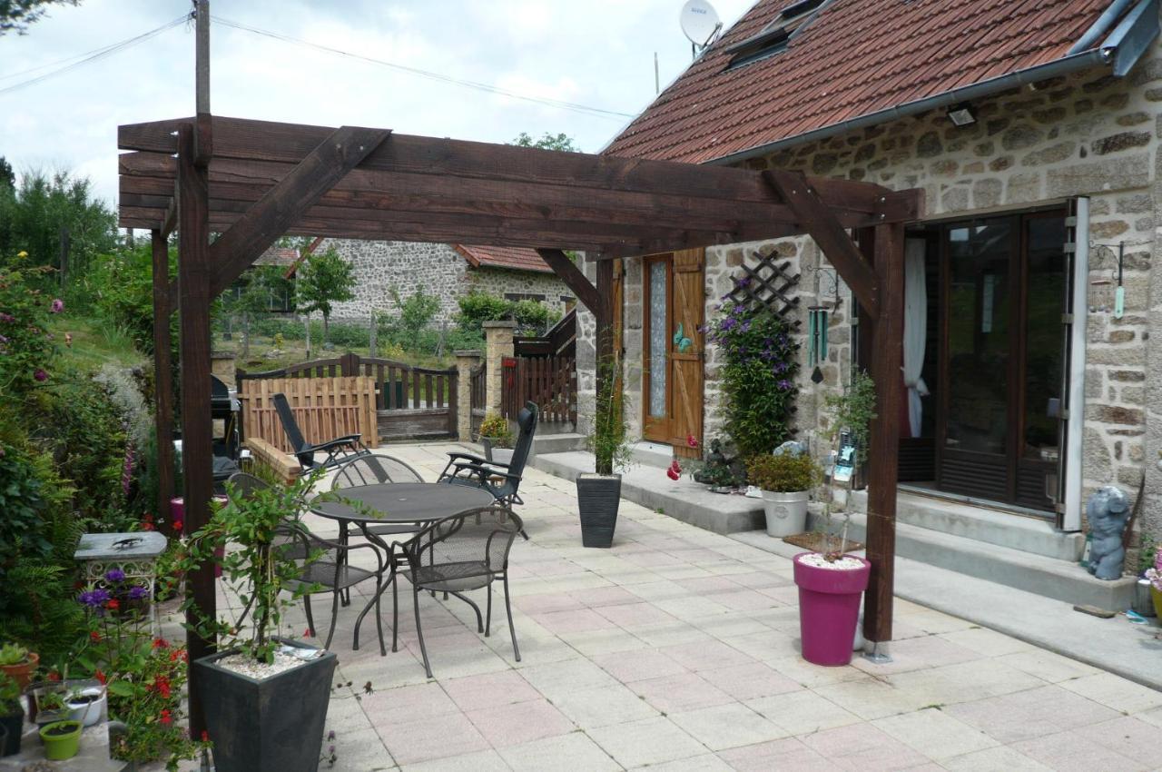 Bed and Breakfast Le Petit Papillon Eymoutiers  Экстерьер фото