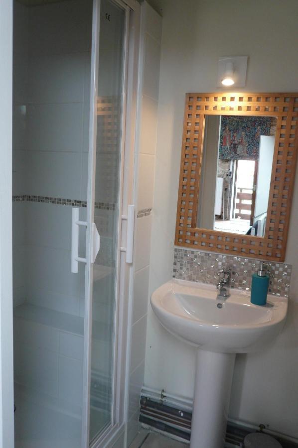 Bed and Breakfast Le Petit Papillon Eymoutiers  Экстерьер фото